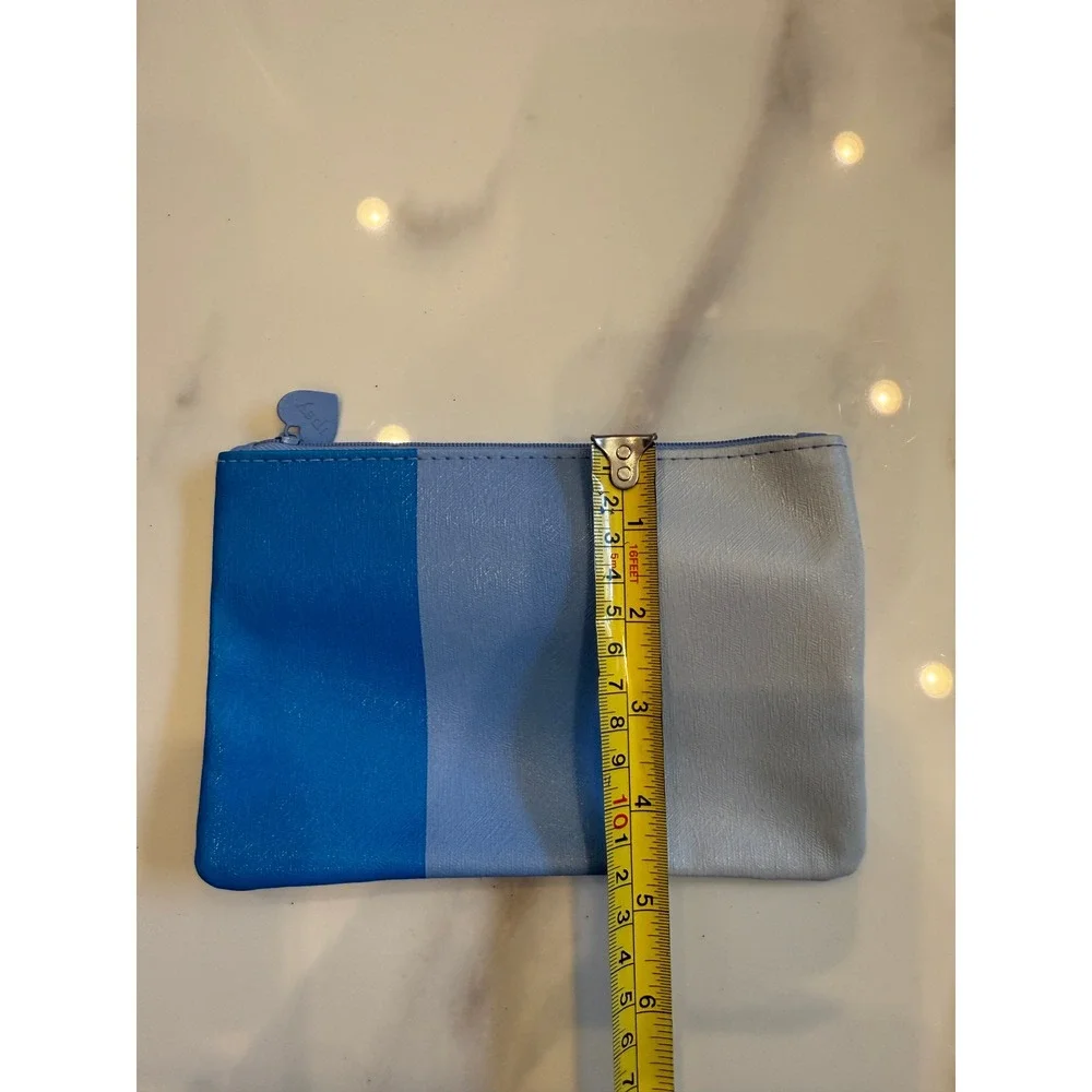 Ipsy Blue Colorblock Makeup Bag Heart Zipper Pull Cosmetic Pouch Travel Case